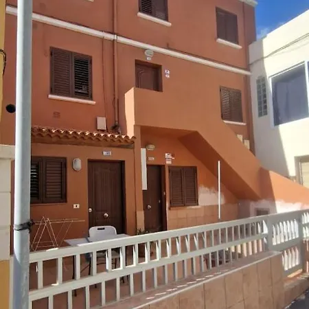 Almogrote Apartament San Isidro (Tenerife)